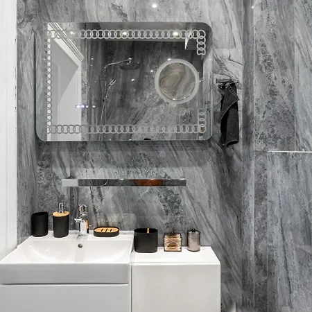 Apartament Urban Charm & Comfort - Chic 2bd In Prime Location By Flat Mаnager *