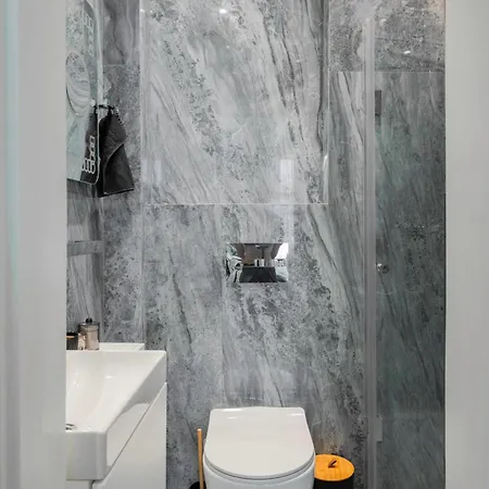 Urban Charm & Comfort - Chic 2bd In Prime Location By Flat Mаnager Sofia