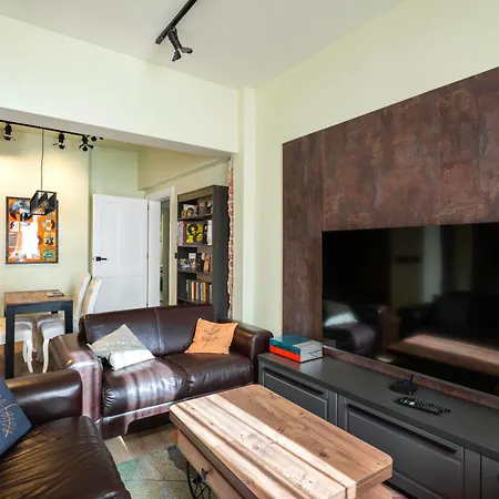 Urban Charm & Comfort - Chic 2bd In Prime Location By Flat Mаnager Apartment Sofia