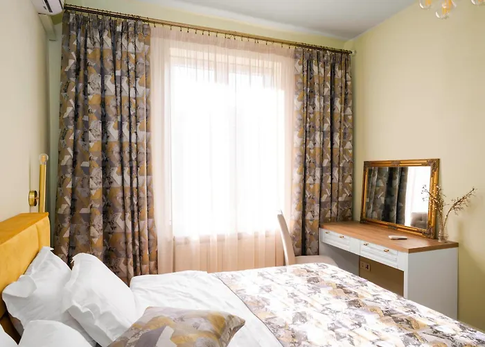 Urban Charm & Comfort - Chic 2bd In Prime Location By Flat Mаnager Lejlighed Sofia